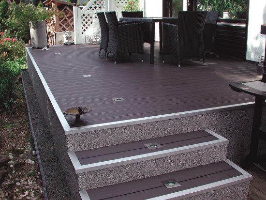 Terrasse mit WPC-Terrassendielen